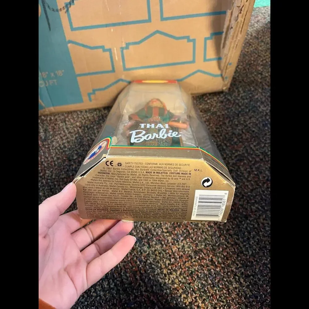 Thai‎ Barbie Collector Edition Dolls of the World Mattel NEW Traditional